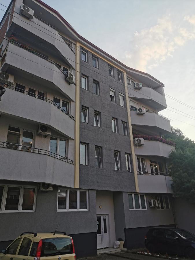 Zagrebska Flat Apartment Skopje Bagian luar foto